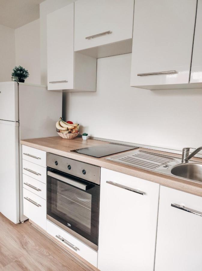 Studio Apartment Sanya #2 Ljubljana Bagian luar foto
